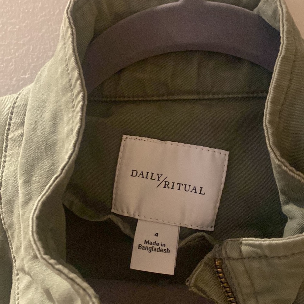 Green Daily Ritual Jacket - Picture 2 of 4